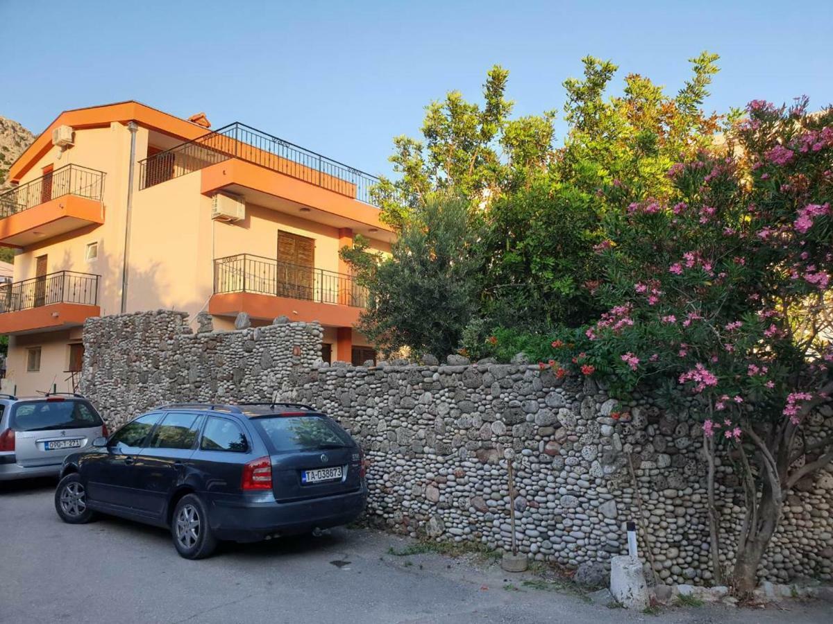Villa Nadalina Сутоморе Екстериор снимка